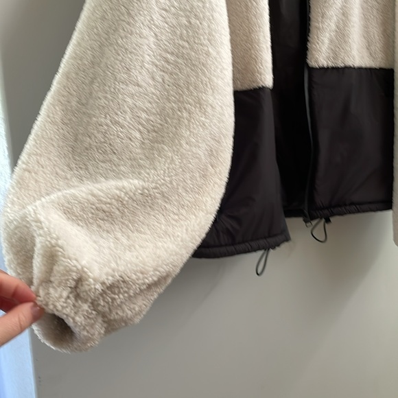 Frame Jacket - Picture 3 of 8